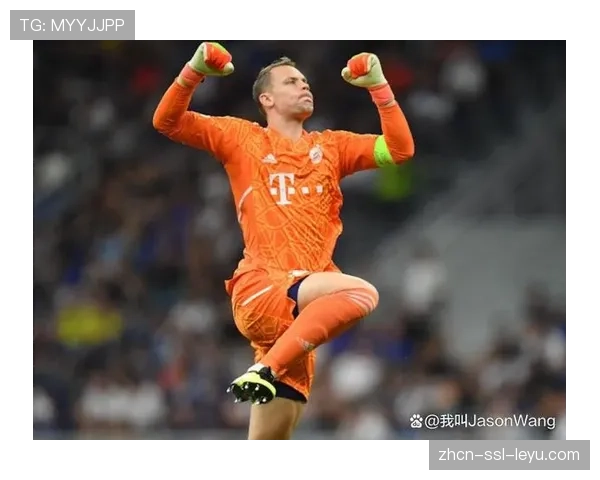 安联球场镜头捕捉到拜仁门将诺伊尔大声指挥后卫线，瞬间完成防守模式切换